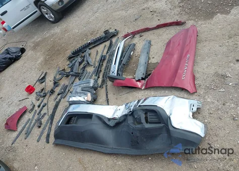 2019 Chevrolet Silverado 1500 Lt z USA, uszkodzony, nr VIN 3GCPWCED3KG276178